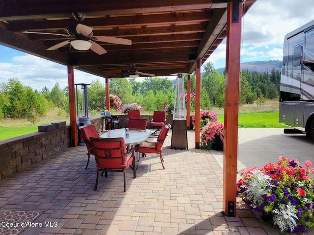 43 Sand Trap LN, Blanchard, ID 83804