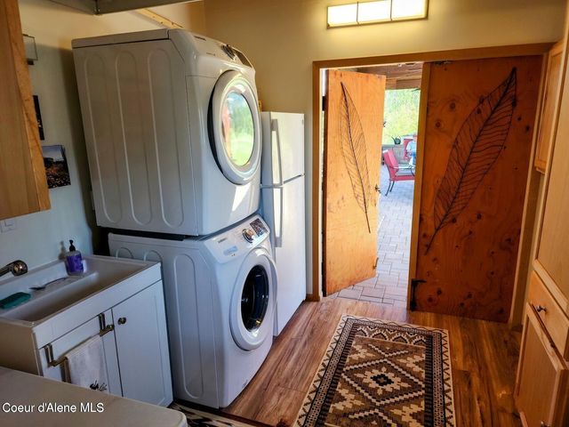 43 Sand Trap LN, Blanchard, ID 83804