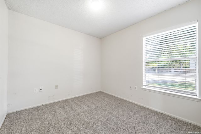 10434 SHALLOW XING, Converse, TX 78109