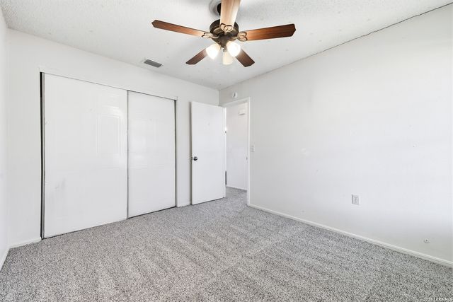 10434 SHALLOW XING, Converse, TX 78109
