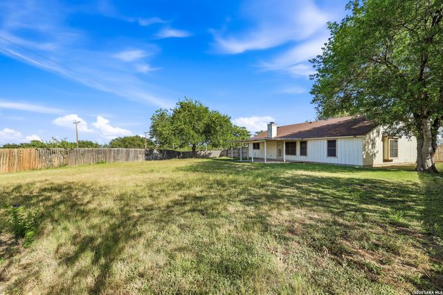 10434 SHALLOW XING, Converse, TX 78109