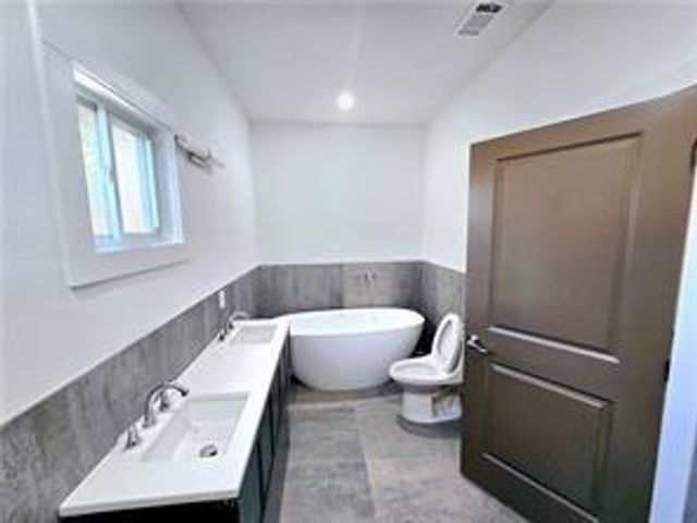 1022 Mayson Turner Road NW, Atlanta, GA 30314