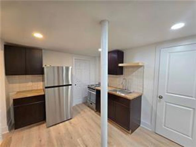 1022 Mayson Turner Road NW, Atlanta, GA 30314