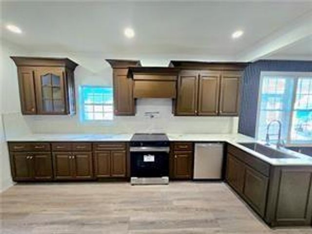 1022 Mayson Turner Road NW, Atlanta, GA 30314