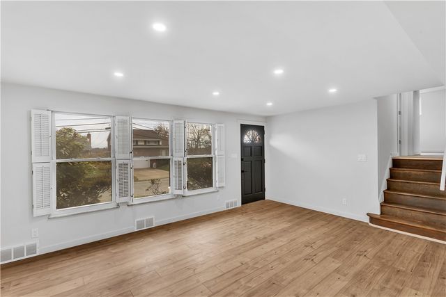 409 Grove Rd, Verona, PA 15147