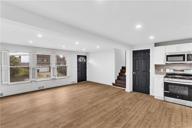 409 Grove Rd, Verona, PA 15147