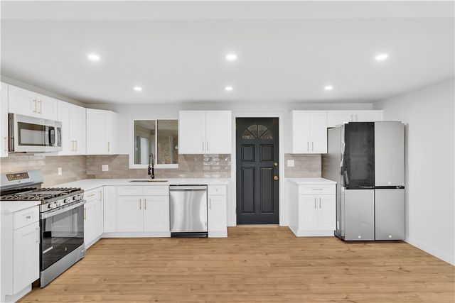 409 Grove Rd, Verona, PA 15147