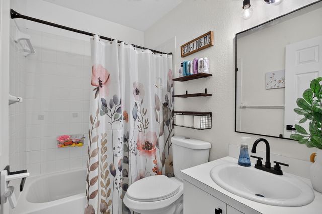 5809 Eagle Cay Lane, Coconut Creek, FL 33073