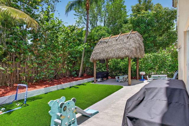 5809 Eagle Cay Lane, Coconut Creek, FL 33073
