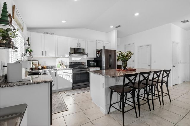 3045 SWEET ACRES PLACE, St Cloud, FL 34772