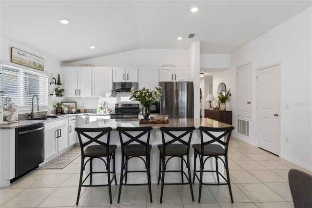 3045 SWEET ACRES PLACE, St Cloud, FL 34772