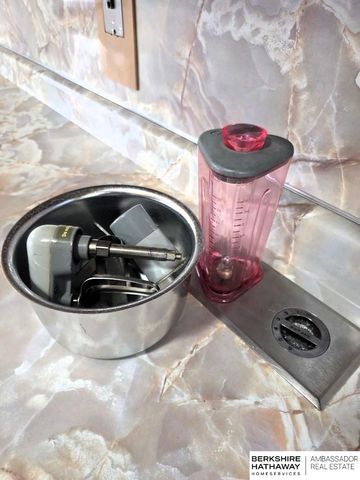 6916 S 41st Avenue, Bellevue, NE 68147