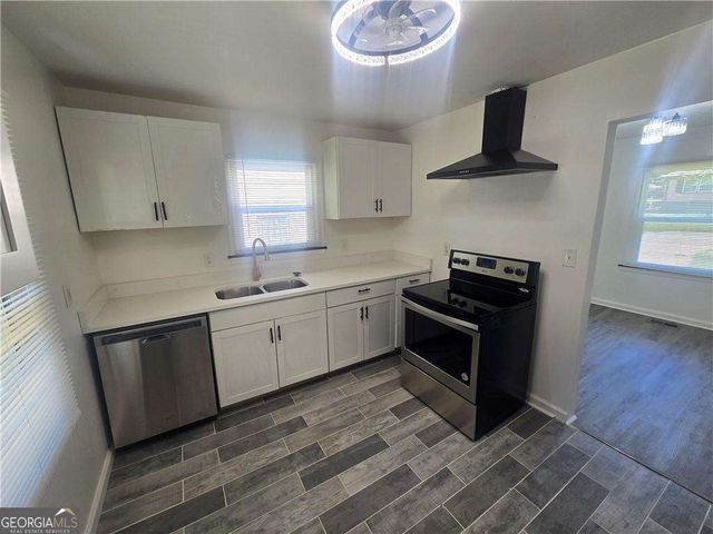 754 Pegg Road SW, Atlanta, GA 30315