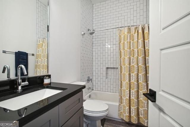129 Holiday Avenue UNIT #B, Atlanta, GA 30307