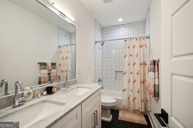 129 Holiday Avenue UNIT #B, Atlanta, GA 30307