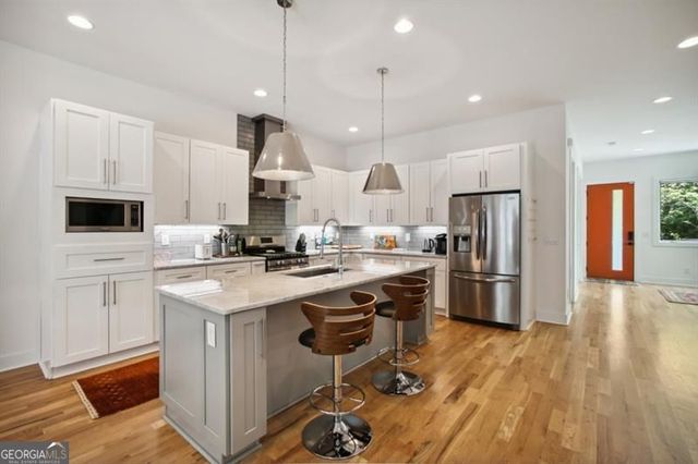 129 Holiday Avenue UNIT #B, Atlanta, GA 30307