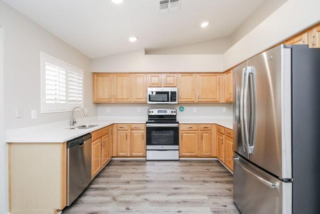 2216 E Sherri Drive, Gilbert, AZ 85296