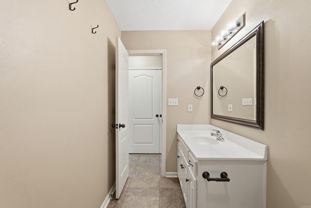2275 Landover Trail, Conway, AR 72032