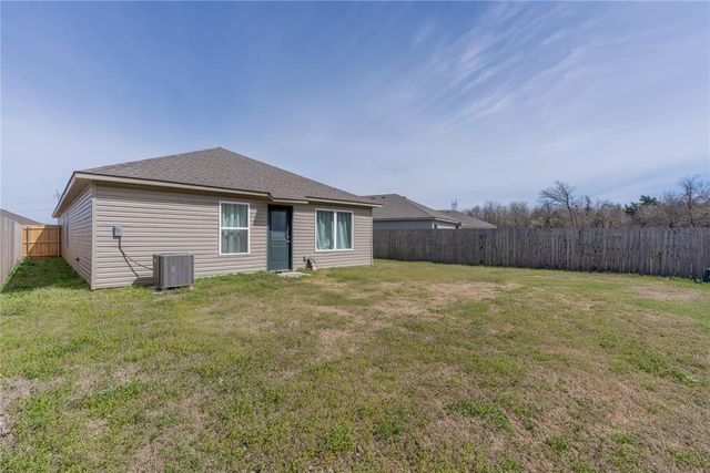 12104 SW 33rd Street, Yukon, OK 73099