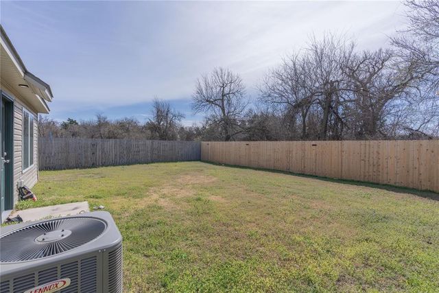 12104 SW 33rd Street, Yukon, OK 73099