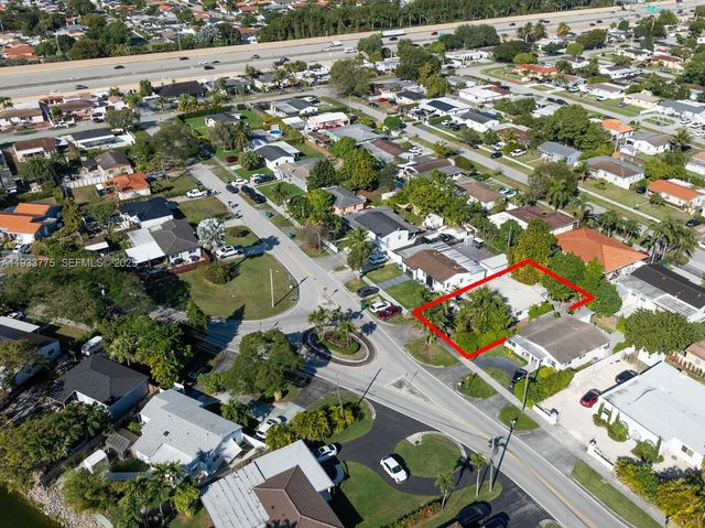 7515 SW 32nd St, Miami, FL 33155