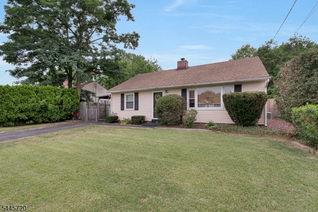 21 Louis Ave, Middlesex Boro, NJ 08846