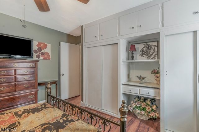 21 Louis Ave, Middlesex Boro, NJ 08846