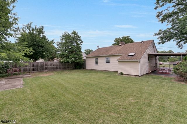 21 Louis Ave, Middlesex Boro, NJ 08846