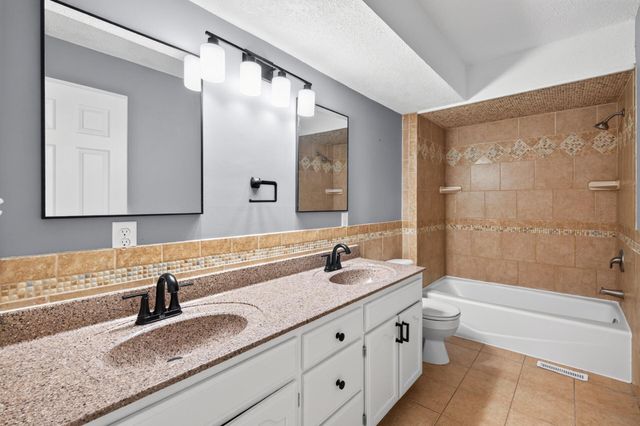 20740 Viking Boulevard NE, Wyoming, MN 55092