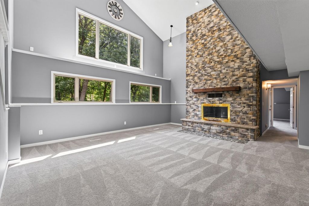20740 Viking Boulevard NE, Wyoming, MN 55092 — photo 2