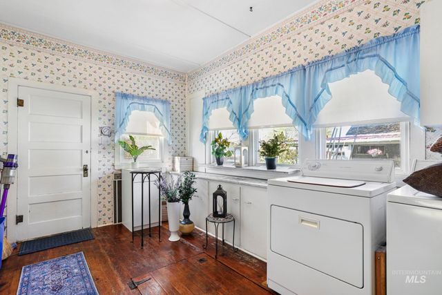 305 Madison St W, Kimberly, ID 83341