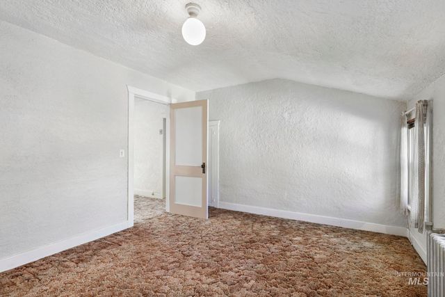 305 Madison St W, Kimberly, ID 83341