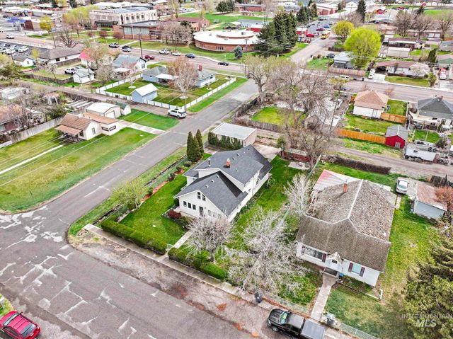 305 Madison St W, Kimberly, ID 83341