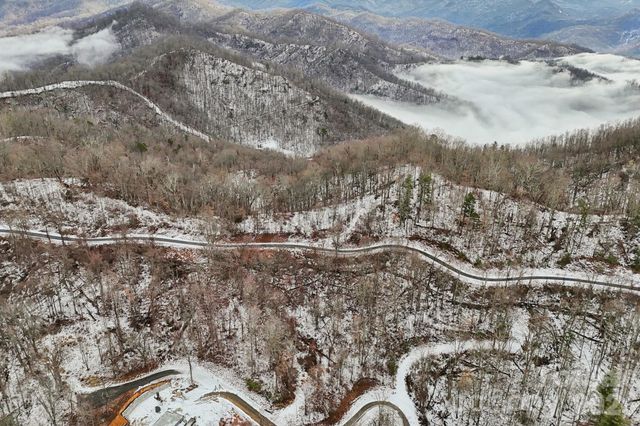 94 Locust Grove Lane, Weaverville, NC 28787