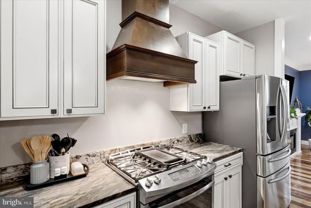 2251 HUNTING RIDGE RD, Winchester, VA 22603