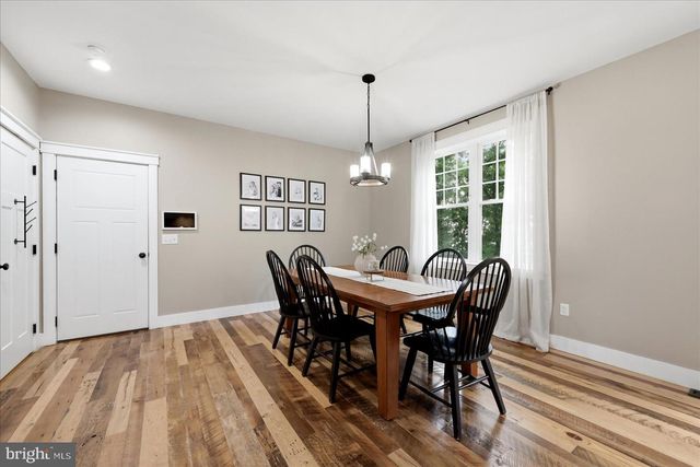 2251 HUNTING RIDGE RD, Winchester, VA 22603