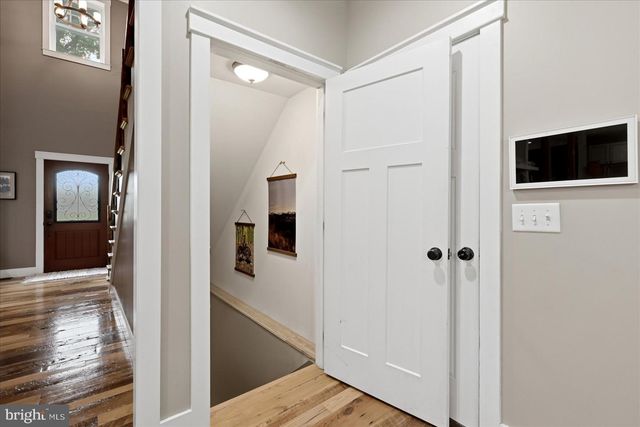 2251 HUNTING RIDGE RD, Winchester, VA 22603