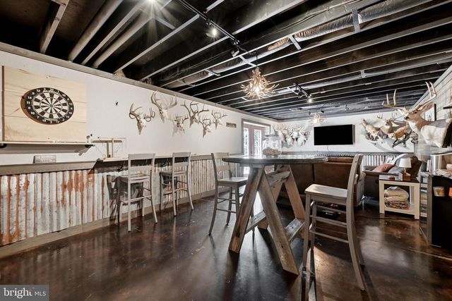2251 HUNTING RIDGE RD, Winchester, VA 22603