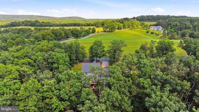 2251 HUNTING RIDGE RD, Winchester, VA 22603