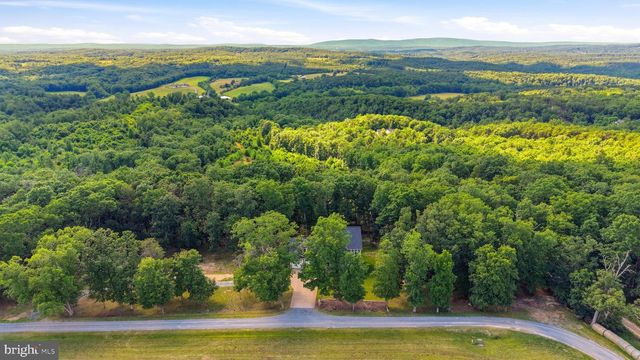 2251 HUNTING RIDGE RD, Winchester, VA 22603
