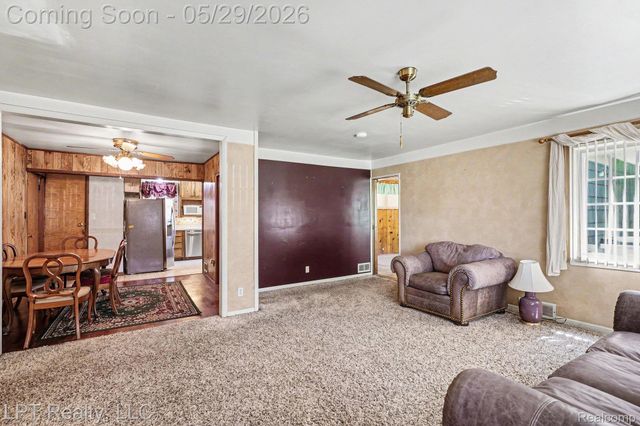 21021 Wendell Street, Clinton Charter Township, MI 48036