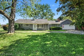 21021 Wendell Street, Clinton Charter Township, MI 48036