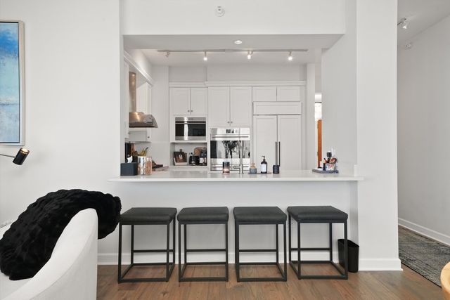 1201 S Prairie Avenue 2403, Chicago, IL 60605