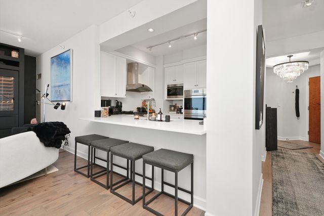 1201 S Prairie Avenue 2403, Chicago, IL 60605