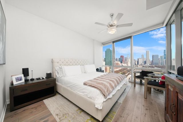 1201 S Prairie Avenue 2403, Chicago, IL 60605