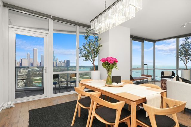 1201 S Prairie Avenue 2403, Chicago, IL 60605