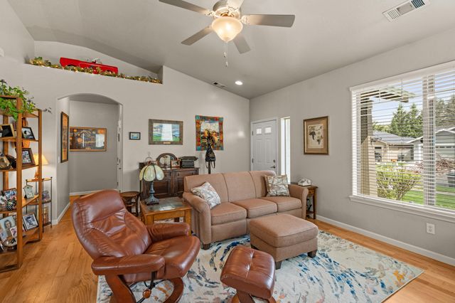 1352 Kyle Street, Medford, OR 97501