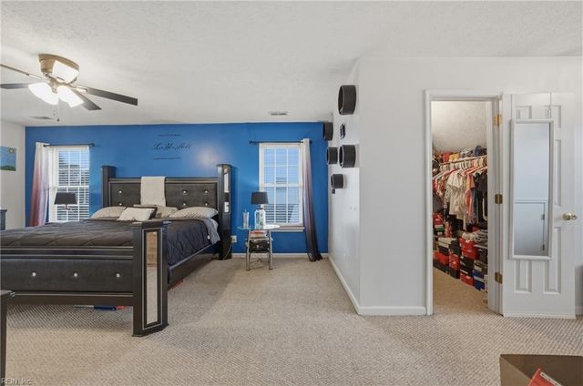 16 Gallaer CT, Hampton, VA 23666