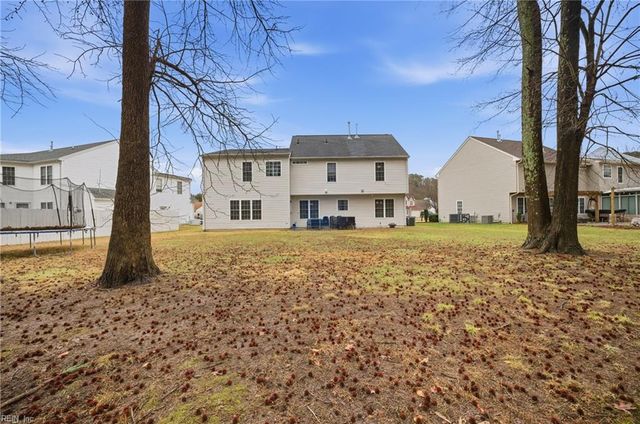 16 Gallaer CT, Hampton, VA 23666