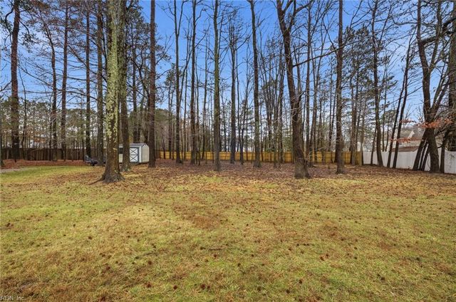 16 Gallaer CT, Hampton, VA 23666